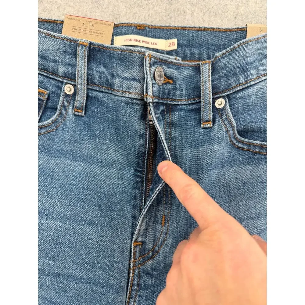 NWT Levi's Blue High-Rise Wide-Leg Jeans Size 28
